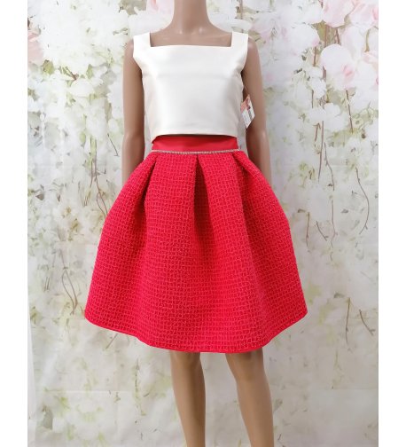 Conjunto TOP mikado seda marfil+falda fantasia roja