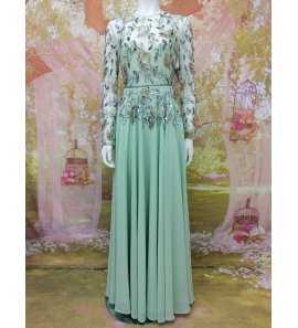 Vestido EXCLUSIVO bordado a mano pedrería verde