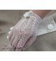 Guantes blanco roto