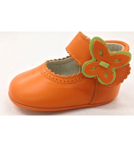 Zapato bebé naranja